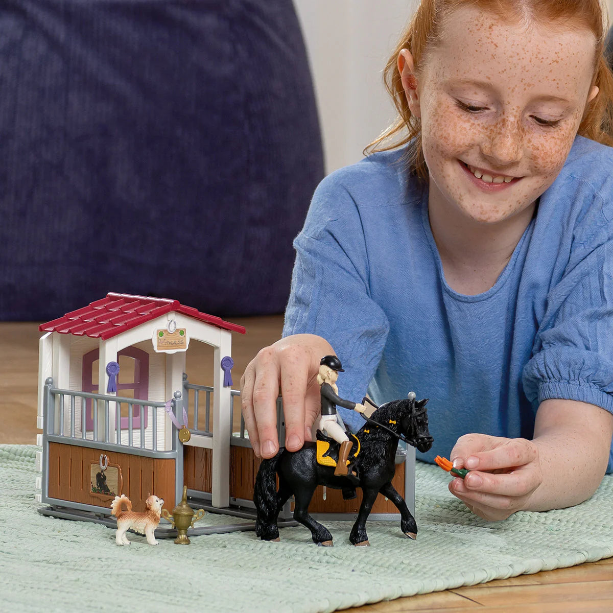 42437 Schleich Horse Club - Box dei cavalli con Tori & Princess